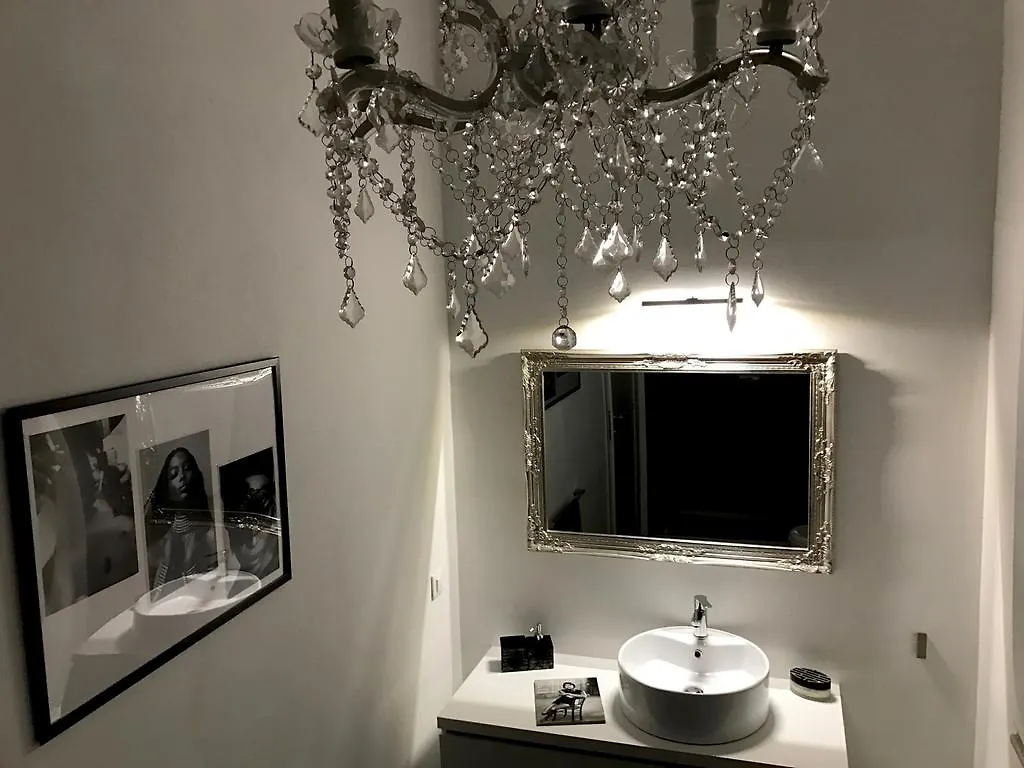 Montenapoleone Luxury Flat Apartment Milan